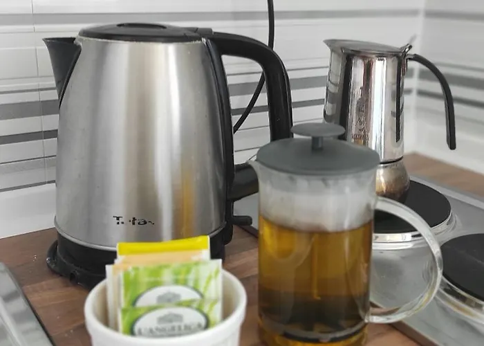 M&r Studio, And Town! * Pula