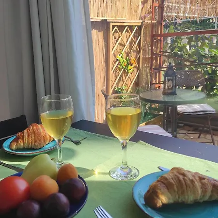 M&r Studio, And Town! Apartment