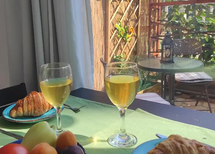 M&r Studio, And Town! Apartment